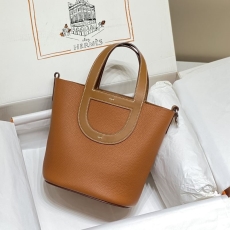 Hermes Shopping Bags